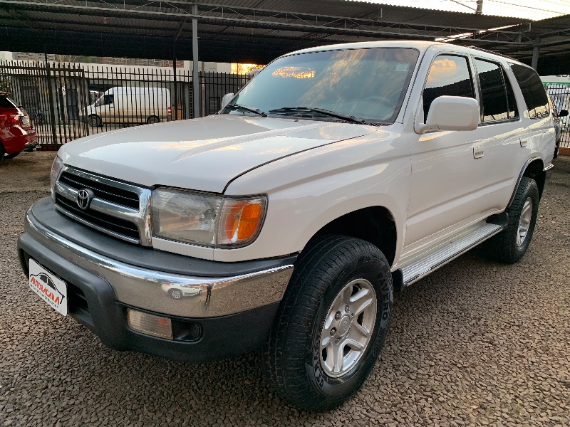 Toyota Hilux SW4 4x4 3.0 8V TB Diesel